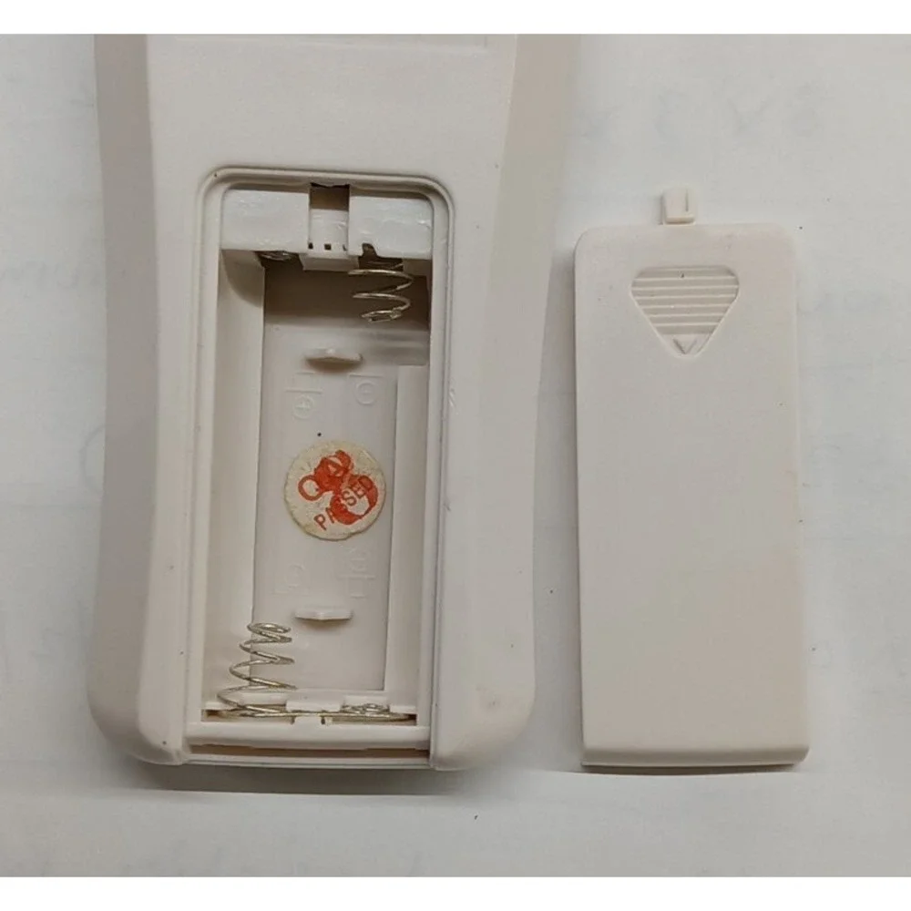SLS REMOTECONTROLPE3-12R-03 Remote Control, pre-owned.‎